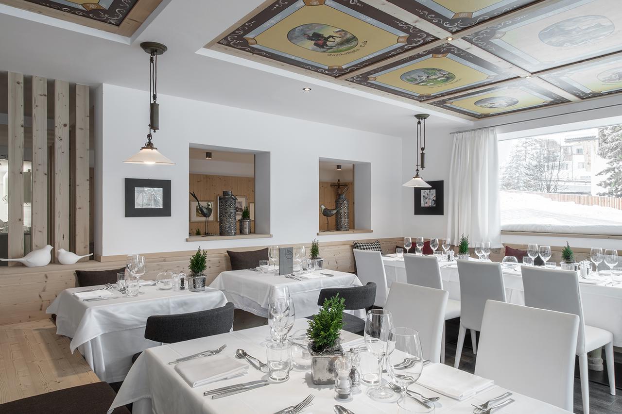 Hotel Conturines San Cassiano  Buitenkant foto