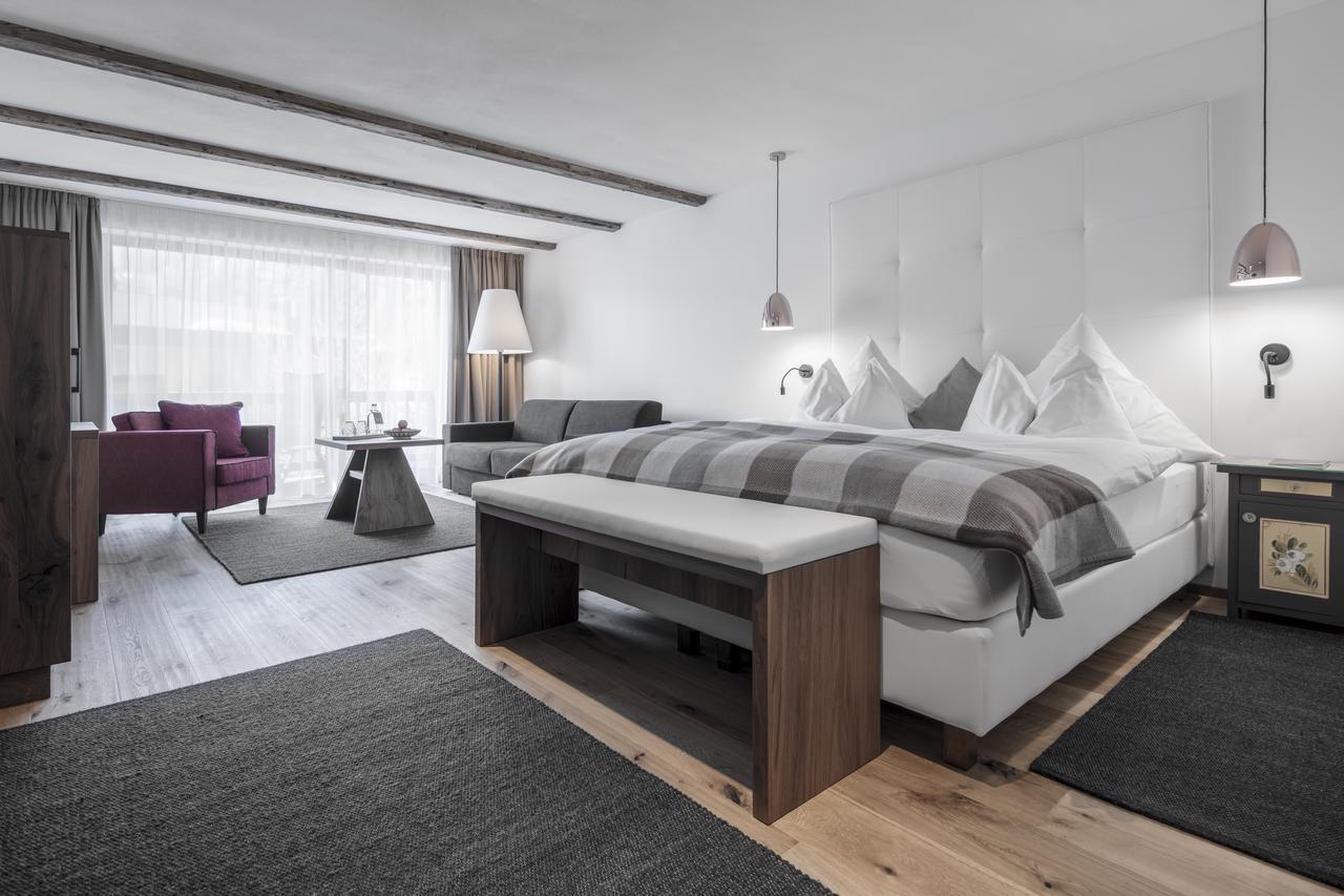 Hotel Conturines San Cassiano  Buitenkant foto